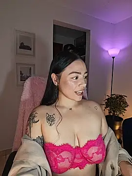 helena smith online show from May 5, 2026, 3:31 am