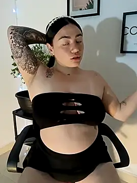 helena smith online show from March 5, 2025, 6:54 am