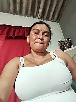 Snapshot of Horny-Mommy-Dirty chatting on November 2, 2025, 12:54 pm Horny-Mommy-Dirty online show from November 2, 2025, 12:54 pm