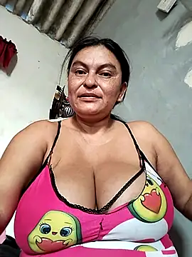 Snapshot of Horny-Mommy-Dirty chatting on November 11, 2025, 1:17 pm Horny-Mommy-Dirty online show from November 11, 2025, 1:17 pm