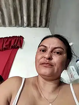 Snapshot of Horny-Mommy-Dirty chatting on December 14, 2025, 1:06 pm Horny-Mommy-Dirty online show from December 14, 2025, 1:06 pm