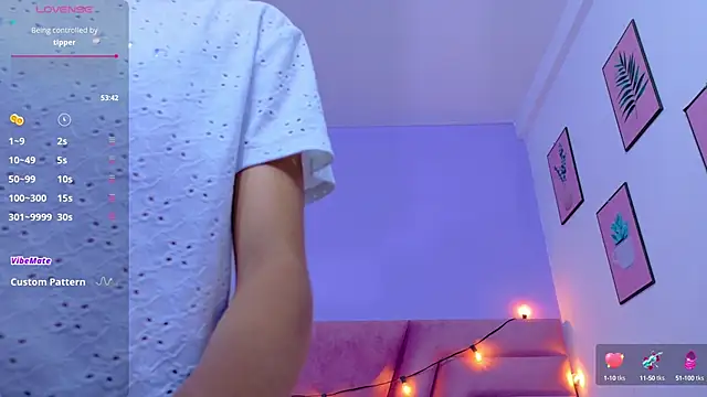 Beautifulskinny18 online show from September 15, 2025, 7:47 pm