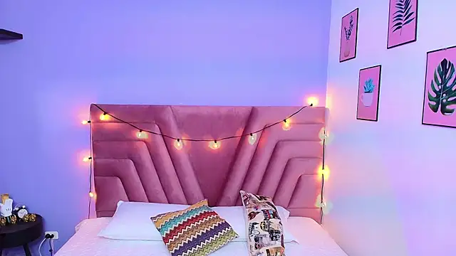 Beautifulskinny18 online show from March 20, 2025, 7:46 pm