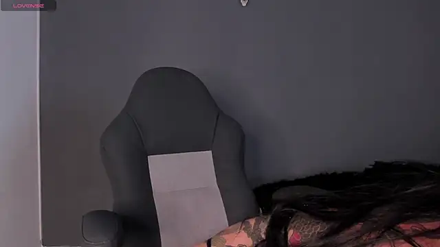 Aliz01 online show from January 25, 2025, 12:48 am