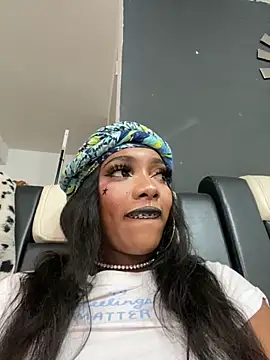 Snapshot of TIFFANYYSTAR chatting on November 10, 2025, 2:55 pm TIFFANYYSTAR online show from November 10, 2025, 2:55 pm