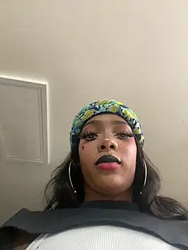 Snapshot of TIFFANYYSTAR chatting on November 20, 2025, 2:18 pm TIFFANYYSTAR online show from November 20, 2025, 2:18 pm