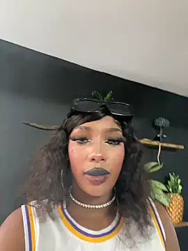 Snapshot of TIFFANYYSTAR chatting on October 25, 2025, 1:56 pm TIFFANYYSTAR online show from October 25, 2025, 1:56 pm