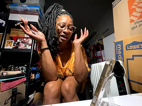 Snapshot of wynterheat chatting on January 13, 2026, 10:30 am wynterheat online show from January 13, 2026, 10:30 am