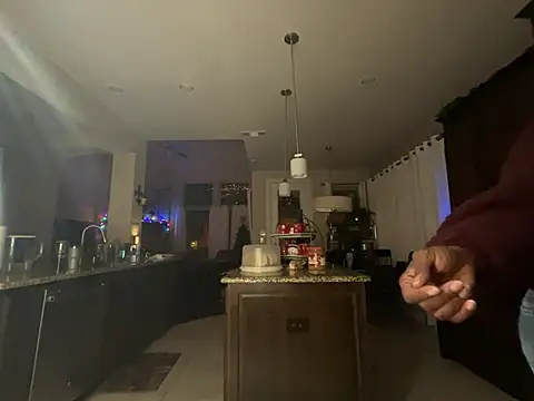 Snapshot of wynterheat chatting on February 2, 2026, 8:13 am wynterheat online show from February 2, 2026, 8:13 am