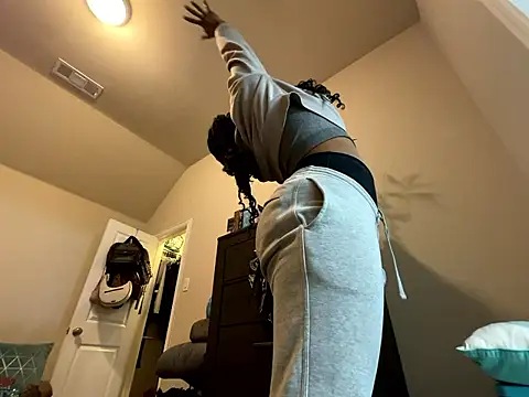 Snapshot of wynterheat chatting on January 18, 2026, 6:17 am wynterheat online show from January 18, 2026, 6:17 am