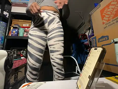 Snapshot of wynterheat chatting on February 1, 2026, 4:16 pm wynterheat online show from February 1, 2026, 4:16 pm