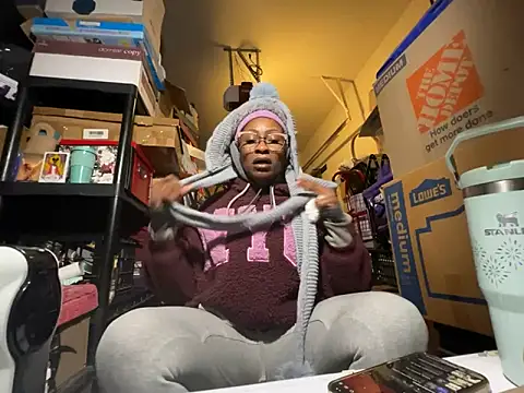 Snapshot of wynterheat chatting on February 19, 2026, 9:39 am wynterheat online show from February 19, 2026, 9:39 am