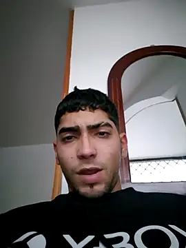 Snapshot of Rich_boy01 chatting on February 18, 2025, 10:58 pm Rich boy01 online show from February 18, 2025, 10:58 pm
