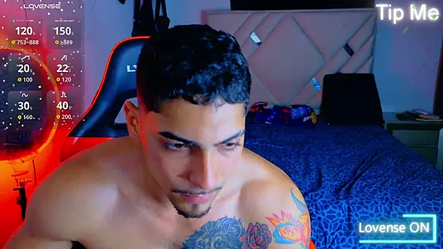 Snapshot of Rich_boy01 chatting on September 12, 2025, 11:04 pm Rich boy01 online show from September 12, 2025, 11:04 pm