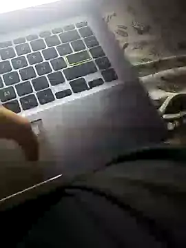 mateomalp675 90 online show from November 10, 2025, 5:51 pm