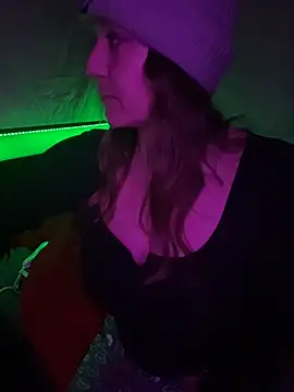 SummerV91 online show from February 17, 2026, 6:49 pm