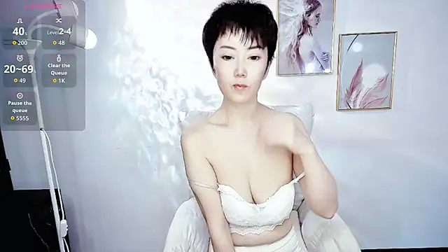 9ering-Er online show from November 7, 2025, 8:41 am