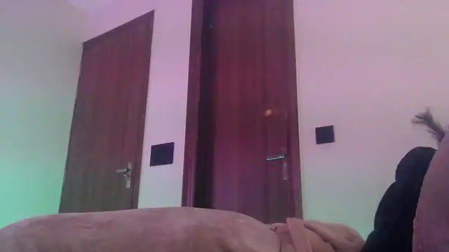 Snapshot of chhui_mui chatting on June 3, 2026, 11:55 am chhui mui online show from June 3, 2026, 11:55 am