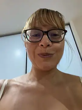 Snapshot of JessicaMuse chatting on May 30, 2026, 11:10 pm JessicaMuse online show from May 30, 2026, 11:10 pm