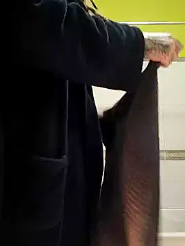 Snapshot of Casaltesudex chatting on February 7, 2025, 12:09 am Casaltesudex online show from February 7, 2025, 12:09 am