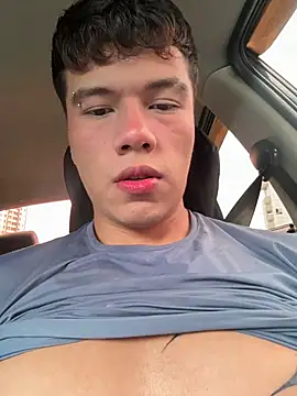 Snapshot of Logan_smith1 chatting on May 27, 2026, 7:32 pm Logan smith1 online show from May 27, 2026, 7:32 pm