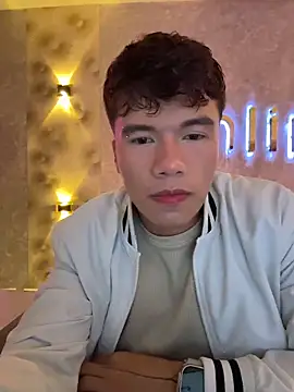 Snapshot of Logan_smith1 chatting on February 7, 2026, 5:26 am Logan smith1 online show from February 7, 2026, 5:26 am