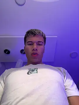 Logan smith1 online show from February 17, 2025, 4:31 am