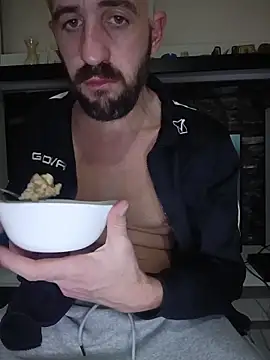 Snapshot of GrofLicno chatting on February 19, 2026, 8:50 pm GrofLicno online show from February 19, 2026, 8:50 pm