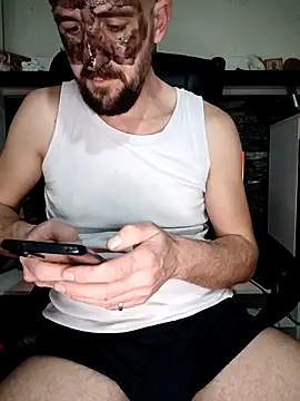 Snapshot of GrofLicno chatting on March 3, 2026, 9:11 pm GrofLicno online show from March 3, 2026, 9:11 pm