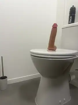 nickgode69 online show from January 29, 2025, 4:36 am