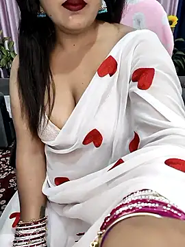 Cute-Raashii online show from April 5, 2026, 11:33 pm