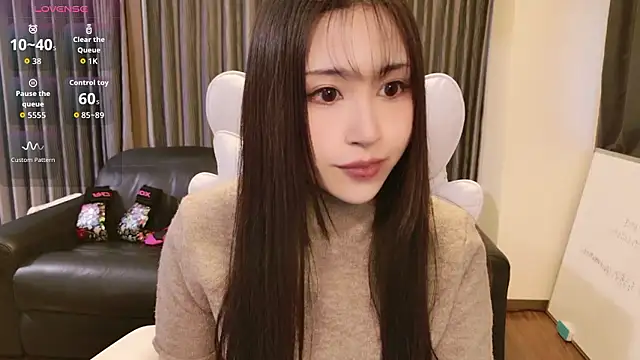 -satomi-jp online show from November 16, 2025, 7:35 am