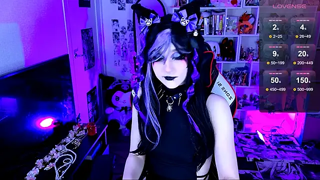 Aki  Ra online show from May 29, 2026, 9:54 pm
