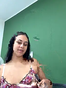 Snapshot of iiris_ chatting on November 21, 2025, 4:17 pm iiris online show from November 21, 2025, 4:17 pm