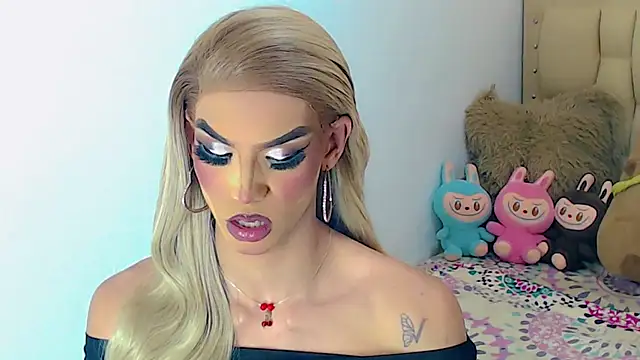 briana sex32 online show from November 19, 2025, 7:41 am