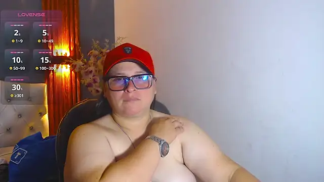 Snapshot of katty_femdom chatting on May 30, 2026, 11:05 am katty femdom online show from May 30, 2026, 11:05 am