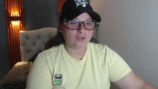 katty femdom online show from April 21, 2026, 12:23 pm