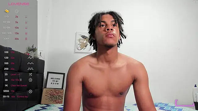 Snapshot of RoddyRich11 chatting on November 13, 2025, 11:36 am RoddyRich11 online show from November 13, 2025, 11:36 am