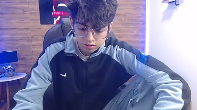 jhoellx online show from March 11, 2025, 12:39 pm