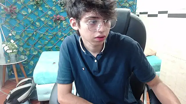 jhoellx online show from March 9, 2025, 12:53 pm