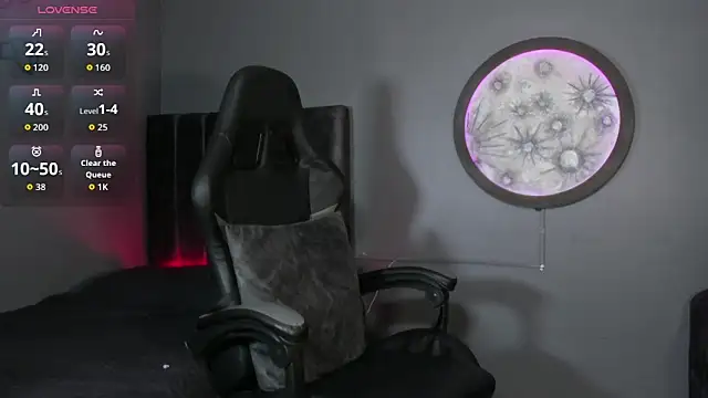 khriss brown online show from September 27, 2025, 9:32 pm