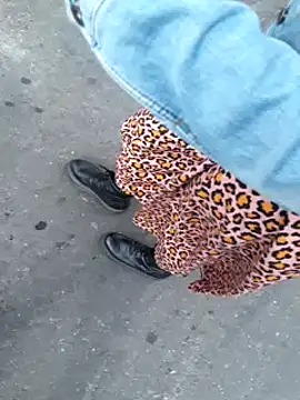 Snapshot of sophie_banger chatting on October 30, 2025, 7:33 pm sophie banger online show from October 30, 2025, 7:33 pm