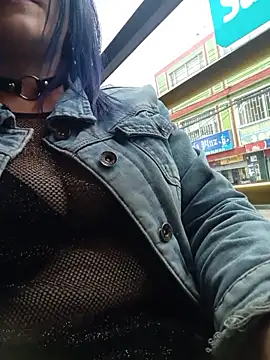 sophie banger online show from February 17, 2026, 6:05 pm