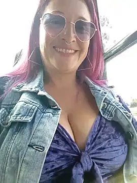 sophie banger online show from May 25, 2026, 8:29 pm