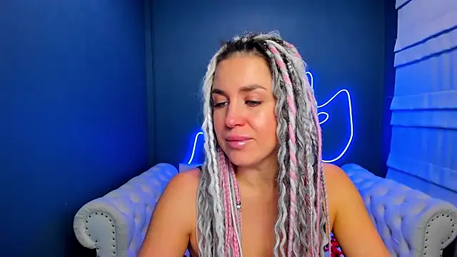 rock n roxy online show from December 1, 2025, 1:28 am