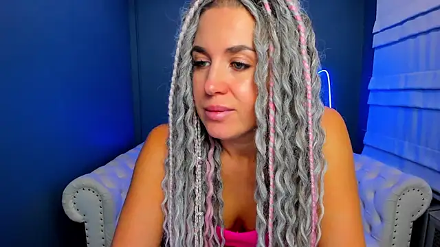 rock n roxy online show from October 4, 2025, 1:18 am