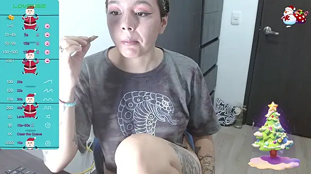 Snapshot of TRIXIE_TANG28 chatting on December 30, 2024, 2:31 am TRIXIE TANG28 online show from December 30, 2024, 2:31 am