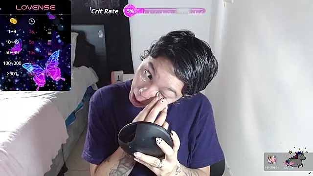 Snapshot of TRIXIE_TANG28 chatting on November 14, 2025, 8:45 pm TRIXIE TANG28 online show from November 14, 2025, 8:45 pm