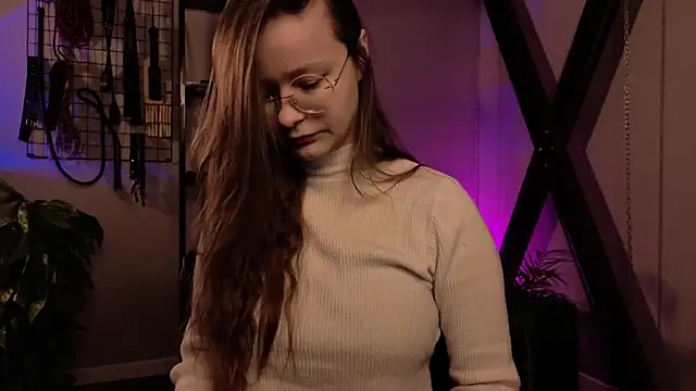 Snapshot of CassieCool chatting on November 27, 2025, 1:00 pm CassieCool online show from November 27, 2025, 1:00 pm