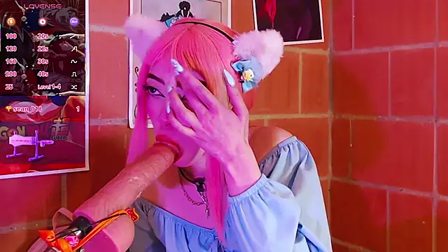 Snapshot of Yennastone chatting on October 27, 2025, 5:41 am Yennastone online show from October 27, 2025, 5:41 am